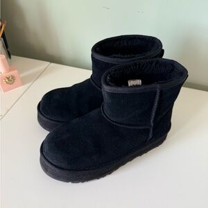 Black Ugg Platform Boots